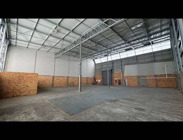784M² WAREHOUSE TO LET IN LINBRO PARK